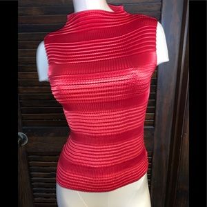 Sleeveless form fitting blouse, S, EK Designs